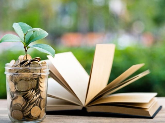 10 Best Financial Literacy Books That Can Change Your Money Mindset