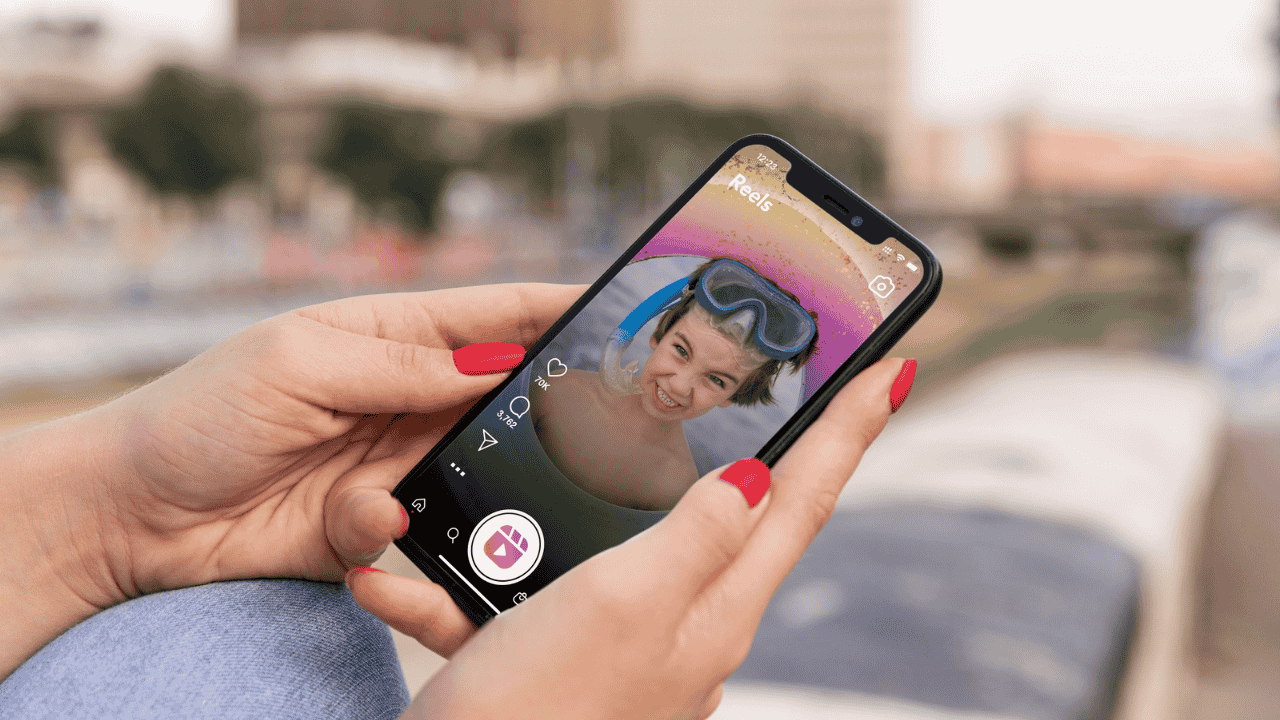 Reels vs Ads